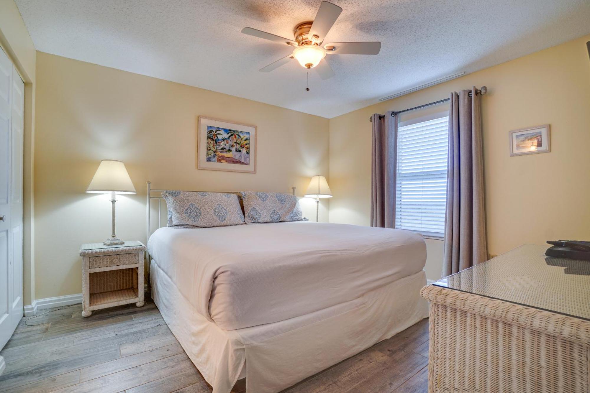 Pelican Beach Resort By Panhandle Getaways 데스틴 객실 사진